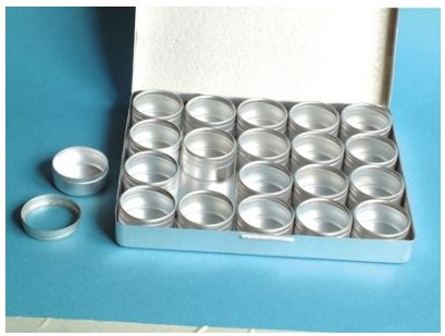 W/Makers Storage Case +20 Containers
