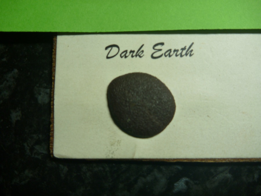 Green Scene Textured Paint - Dark Earth