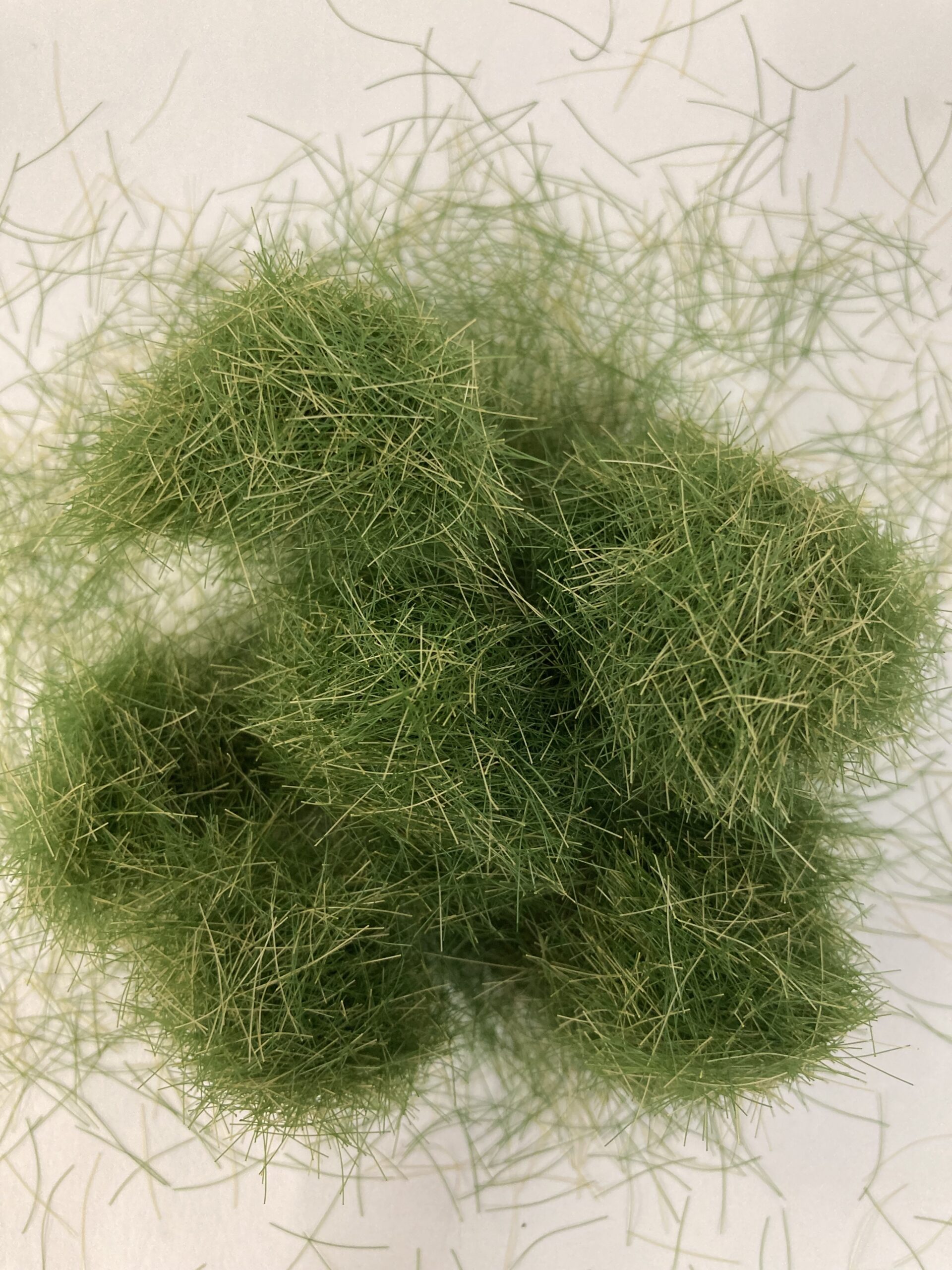 Grass Masters Flock - 12mm Mid Green (15g) - Image 2