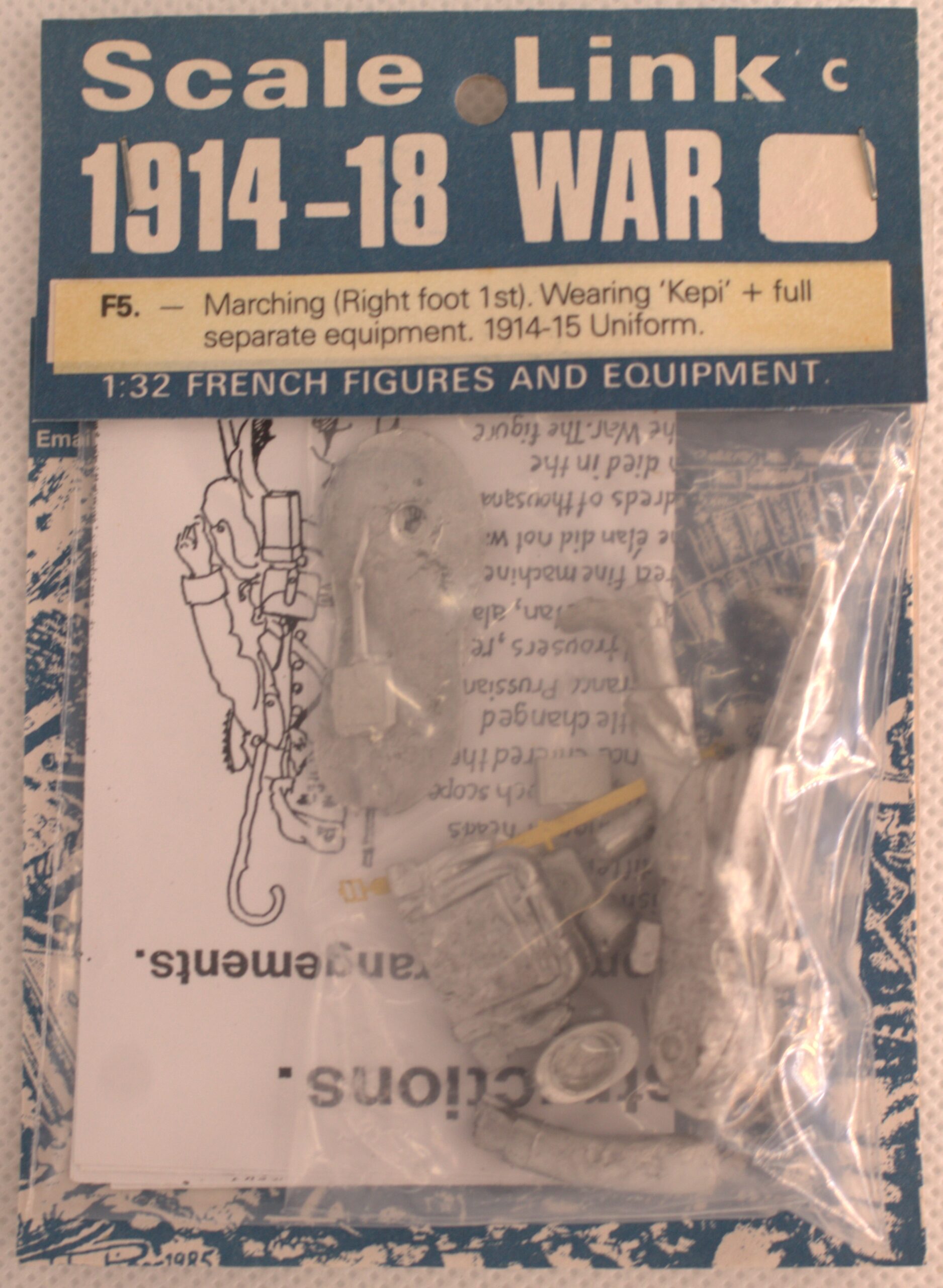 Scale Link - FR Marching (Right Foot First 1st) Wearing 'Kepi' 1914-15 Uniform 1/32 Scale